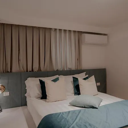 Mas Boutique Hotel 3*
