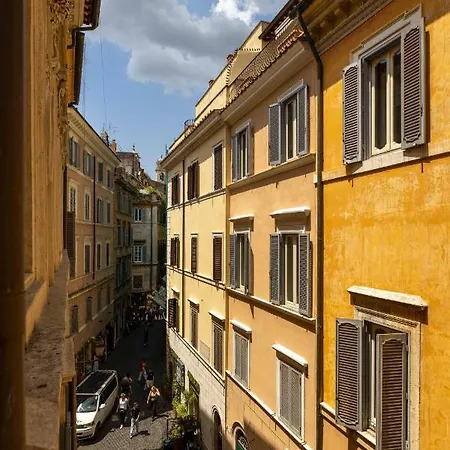 At Luxury Navona * Rom