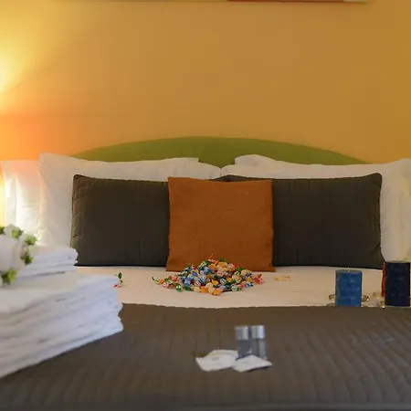 Bed & Breakfast Style House 3*