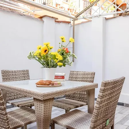 Art House Centro Storico Luxury דירה