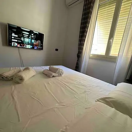 Seven Elegant Parioli Apartment *