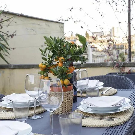 Your Prestigious Penthouse At The Spanish Steps *