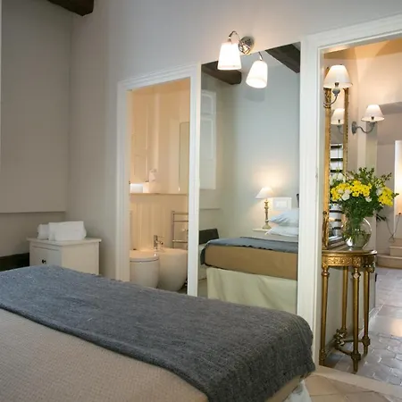 Your Prestigious Penthouse At The Spanish Steps