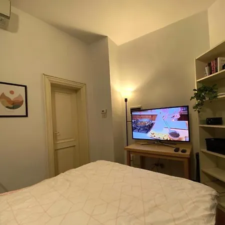 In Vicolo Scanderbeg Rome