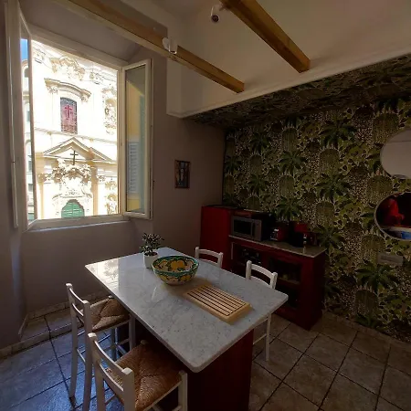 New! Bellissimo Palazzofranchi Pantheon Rome