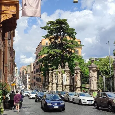 Storico In Zona Barberini * Rome
