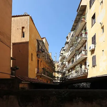 Blu Flamingo Trilussa Apartment
