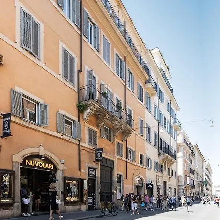 Corso View By In Apartment Rome
