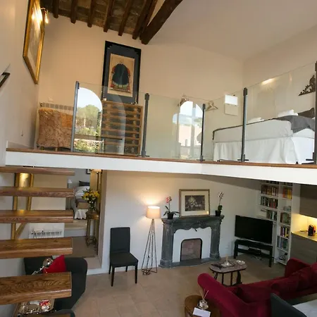 Your Prestigious Penthouse At The Spanish Steps Apartment *