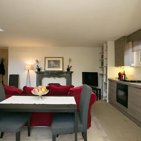 Your Prestigious Penthouse At The Spanish Steps Apartment *