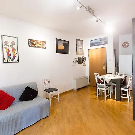 La Casetta Di Gio A With Private Garden And Parking Space - By Beahost Apartamento *
