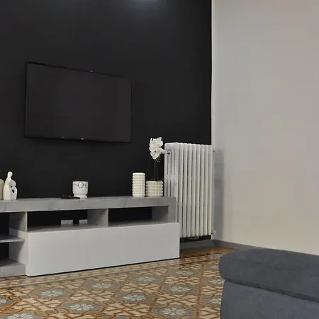Big House Colosseo Apartment Rome