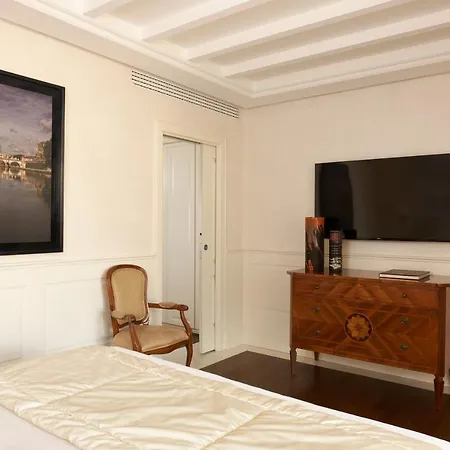 Degli Artisti Hotel