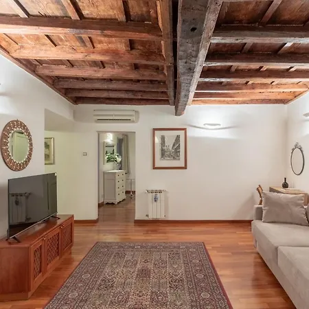 Iflat Comfy In Campo De' Fiori Апартаменты