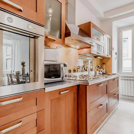 Casa Del Borgo Elegant 200 M From The Vatican 8/pax *