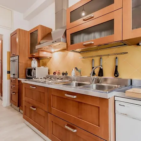 Casa Del Borgo Elegant 200 M From The Vatican 8/pax Rome