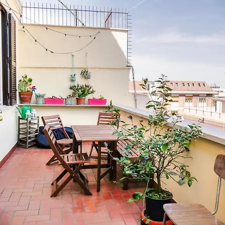 Apartment Beautiful Penthouse With Terrace Near The Centre