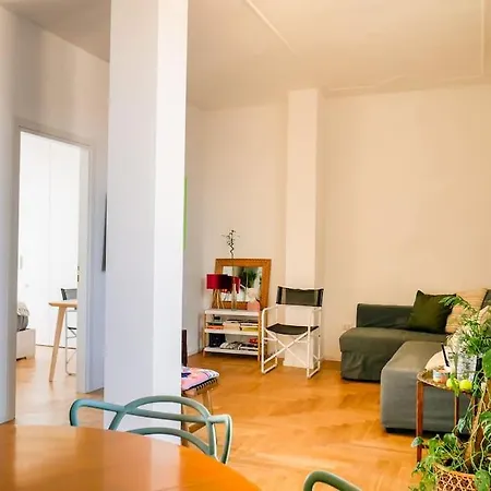 Beautiful Penthouse With Terrace Near The Centre *