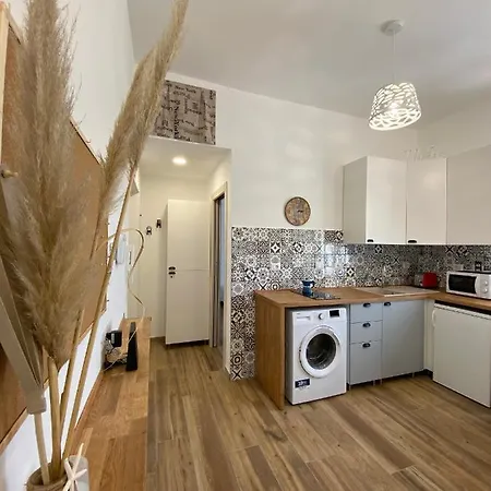 Apartment Menasihome Rome