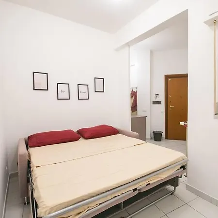 Apartment When In Rome, Like Romans Do *
