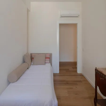 Apartament - Ruins House - 750m From The Metro Station *