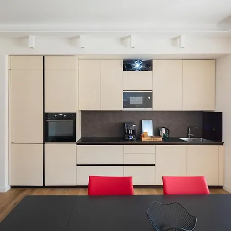 Apartament - Ruins House - 750m From The Metro Station