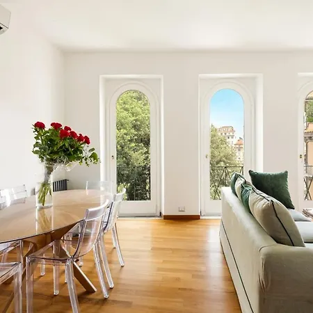 Trilussa Stylish Penthouse