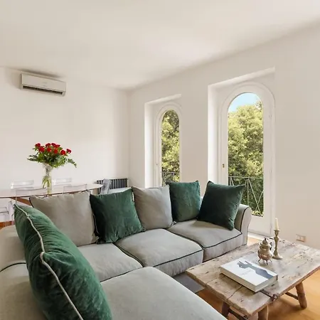Apartment Trilussa Stylish Penthouse
