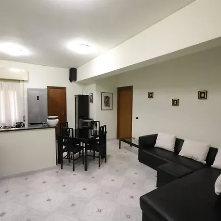Pochi Passi Da San Pietro Metro A Cipro Apartment