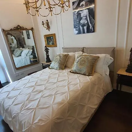 Apartament Town House