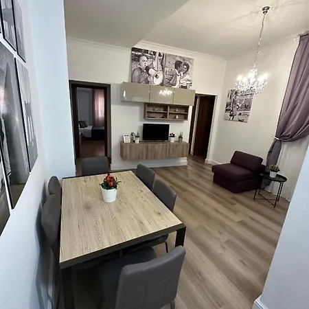 Civico 85 * Řím