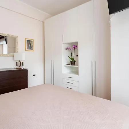 Eashome Eur Mostacciano Bilocale Adiacente Ifo Rome