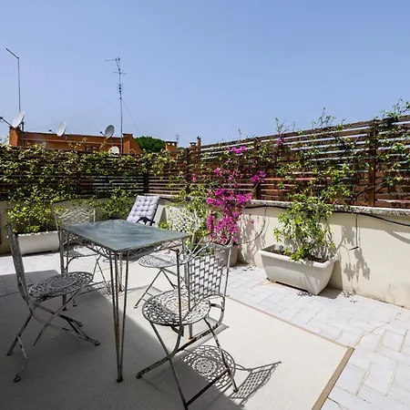 Appartamento Rooftop Porretta Citta Giardino Check-in From 3 Pm To 10 Pm Roma