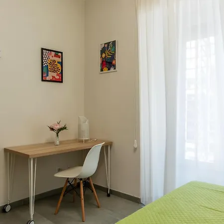 Eleonora Apartament *