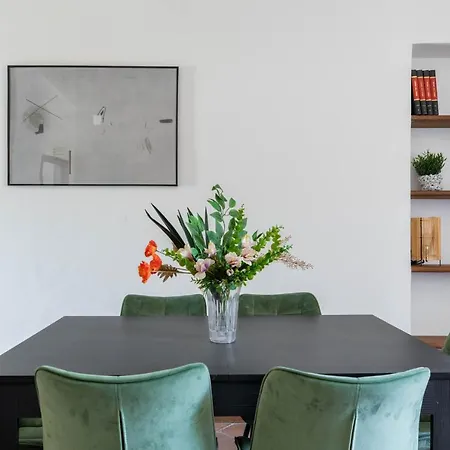 Iflat Pantheon's Roomy And Friendly Apartamento