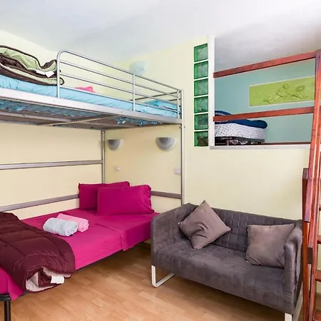 Apartment House Esedra