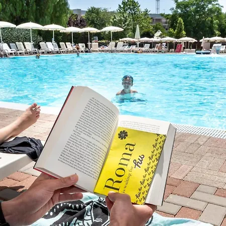 Hu In Town Tatil parkı 2*