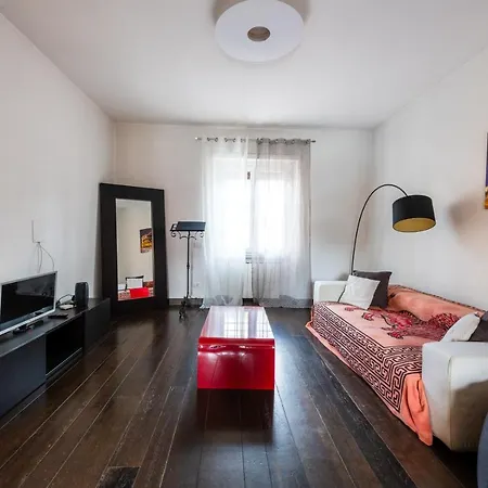 Casa Di Ele Apartment
