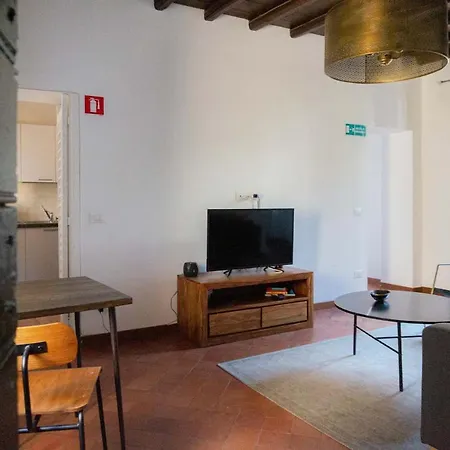 Cozy Flat Near Castel S. Angelo *