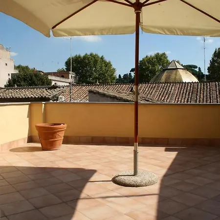 Apartment Attico Con Terrazza Santa Cecilia *