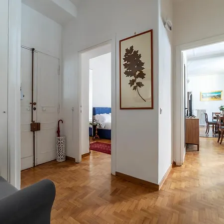 Colosseo Honey Apartment *