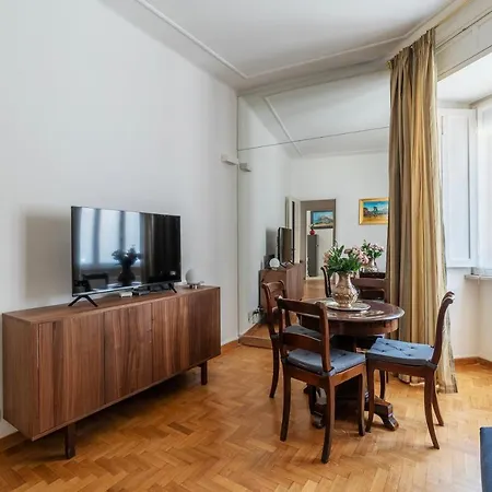 Colosseo Honey Apartment *