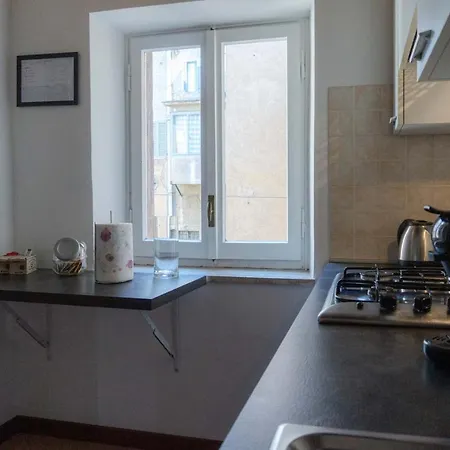 Cozy Flat Near Castel S. Angelo * Rome