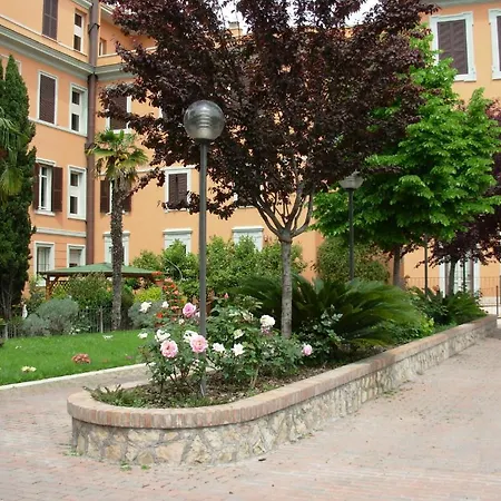 Maria Rosa Molas - Casa Per Ferie 3* Roma
