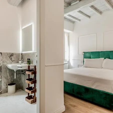 - Vittoria Palace