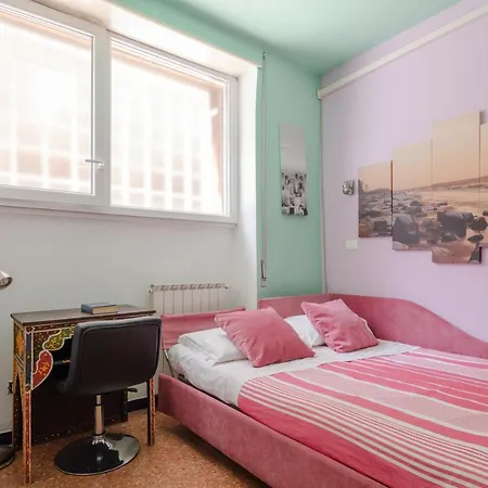 House Of Colours In Marconi, Apartment *
