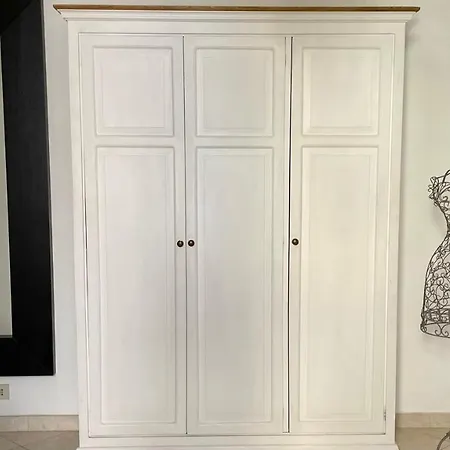 La Carlotta Apartment *