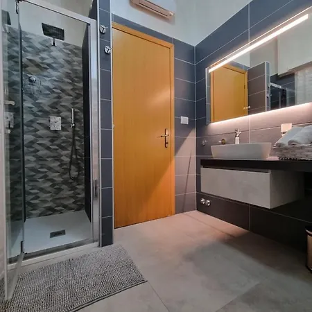 Holidays House Monteverde Holiday home Rome