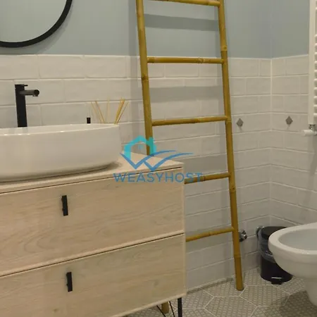 Apartment Renovated & Bright Tuscolanaflat Rome