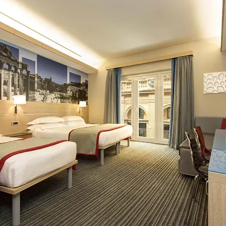 Iq Hotel